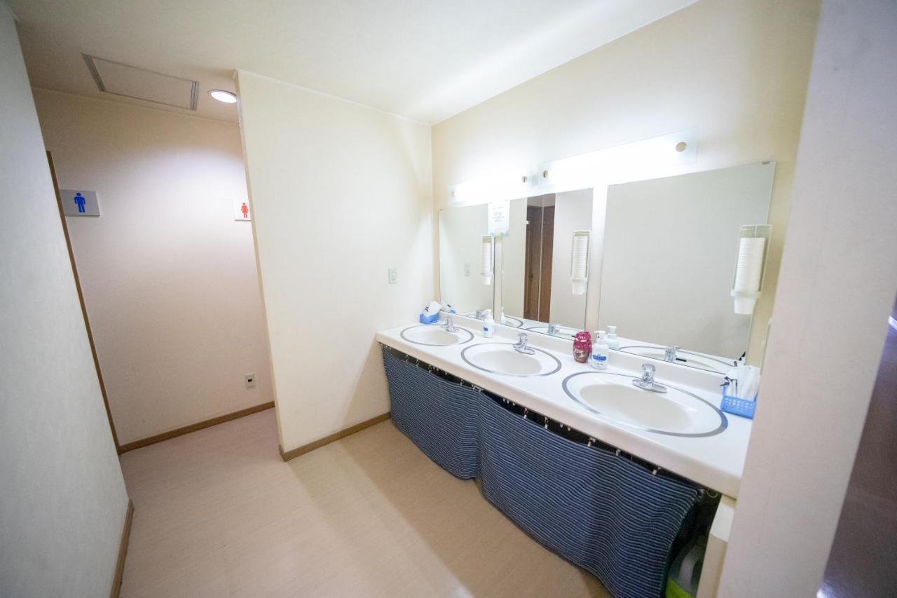 Nanputei Hotel Minamifurano Luaran gambar